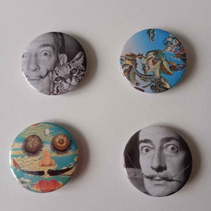 Badges Salvador Dali